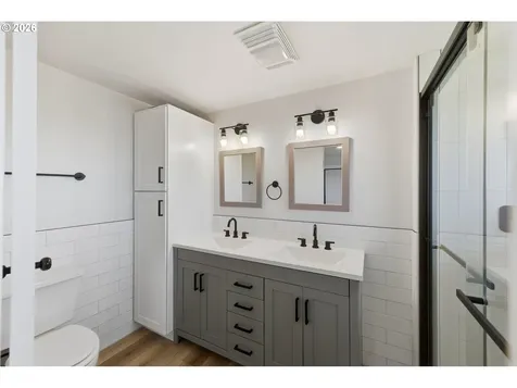 546 W Fir Avenue Coos Bay OR 97420