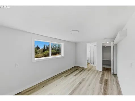 546 W Fir Avenue Coos Bay OR 97420