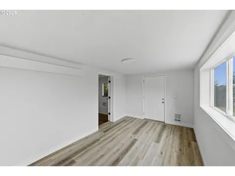 546 W Fir Avenue Coos Bay OR 97420