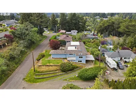 546 W Fir Avenue Coos Bay OR 97420