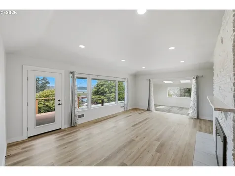 546 W Fir Avenue Coos Bay OR 97420