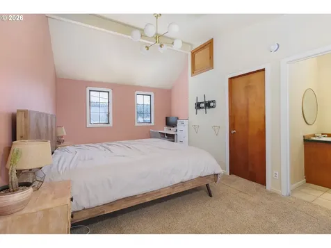 791 SE Fir Street Toledo OR 97391