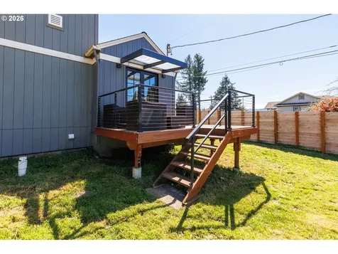 791 SE Fir Street Toledo OR 97391