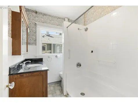 1824 NE 52nd Avenue Portland OR 97213