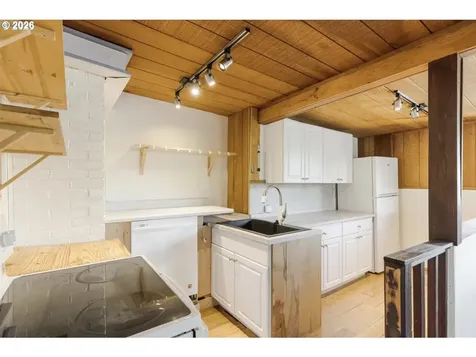 1824 NE 52nd Avenue Portland OR 97213