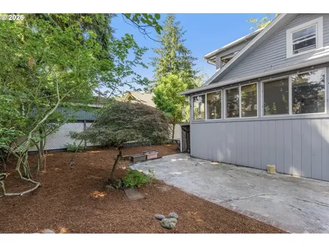 1824 NE 52nd Avenue Portland OR 97213