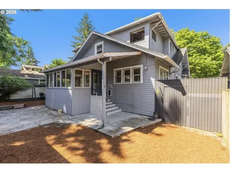 1824 NE 52nd Avenue Portland OR 97213