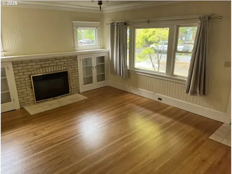 1824 NE 52nd Avenue Portland OR 97213