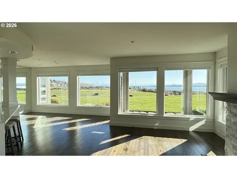 5421 SE Scenic Lane Vancouver WA 98661
