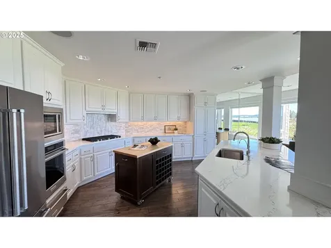 5421 SE Scenic Lane Vancouver WA 98661
