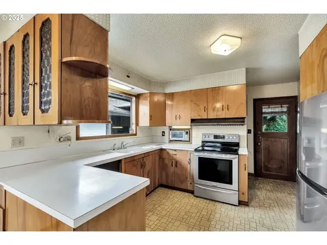512 6th Street Washougal WA 98671