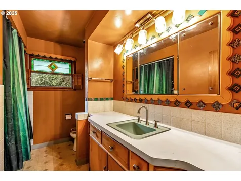 512 6th Street Washougal WA 98671