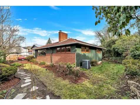 512 6th Street Washougal WA 98671