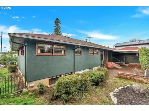 512 6th Street Washougal WA 98671