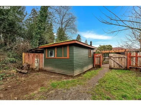 512 6th Street Washougal WA 98671