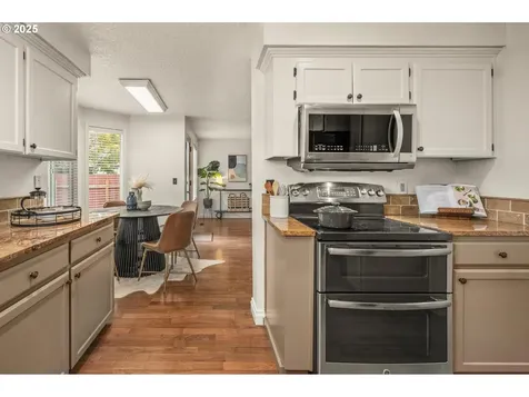 5229 NE Stanchion Court Hillsboro OR 97124