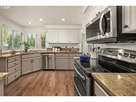 5229 NE Stanchion Court Hillsboro OR 97124