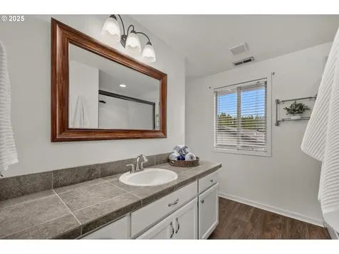 5229 NE Stanchion Court Hillsboro OR 97124