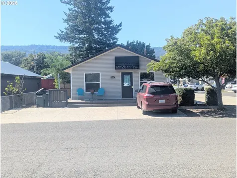 203 Willow Street La Grande OR 97850