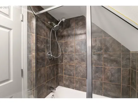 6543 SE Borwick Street Hillsboro OR 97123