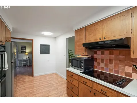 1997 Crozer Street NW Salem OR 97304