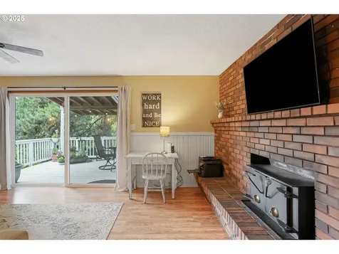1997 Crozer Street NW Salem OR 97304