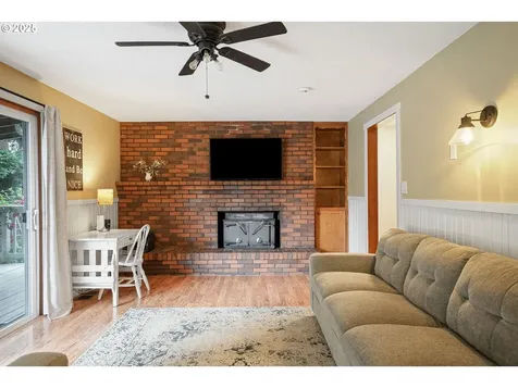 1997 Crozer Street NW Salem OR 97304