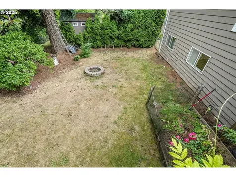 1997 Crozer Street NW Salem OR 97304