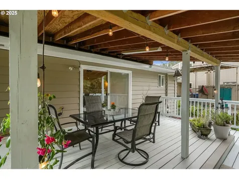 1997 Crozer Street NW Salem OR 97304