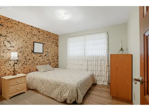 1997 Crozer Street NW Salem OR 97304