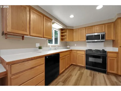 225 Banton Avenue Eugene OR 97404