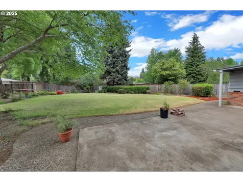 225 Banton Avenue Eugene OR 97404