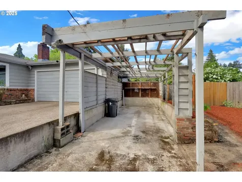 225 Banton Avenue Eugene OR 97404