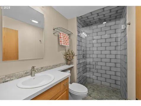 15660 SW Alderbrook Drive Portland OR 97224