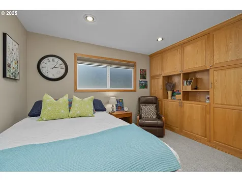 15660 SW Alderbrook Drive Portland OR 97224