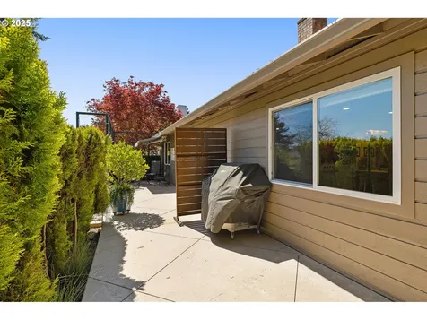 15660 SW Alderbrook Drive Portland OR 97224