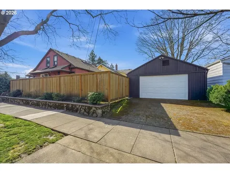 1541 SE Malden Street Portland OR 97202