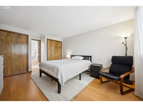 11125 SW 123rd Place Portland OR 97223