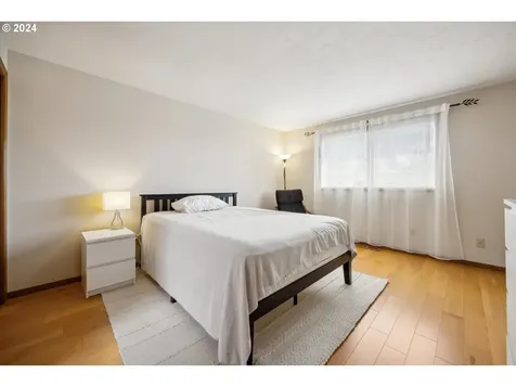 11125 SW 123rd Place Portland OR 97223