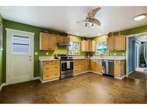 5570 SW Franklin Avenue Beaverton OR 97005