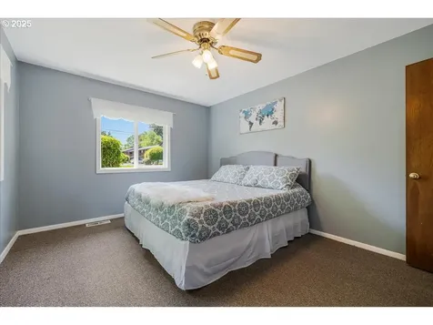 5570 SW Franklin Avenue Beaverton OR 97005