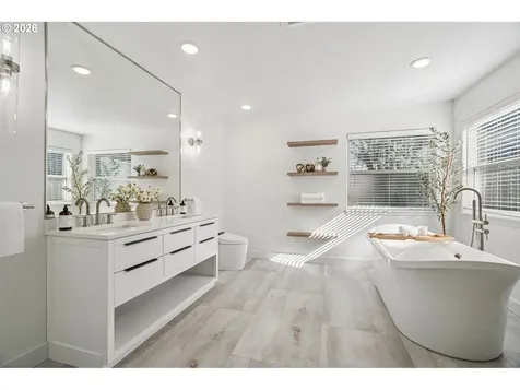 5052 NW Millstone Way Portland OR 97229