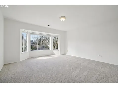5052 NW Millstone Way Portland OR 97229