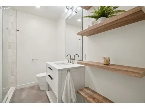 5052 NW Millstone Way Portland OR 97229