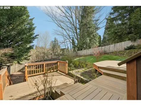 5052 NW Millstone Way Portland OR 97229