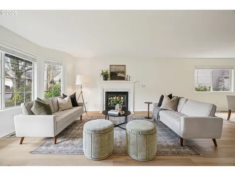 5052 NW Millstone Way Portland OR 97229