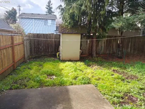 8826 SE Brooklyn Street Portland OR 97266
