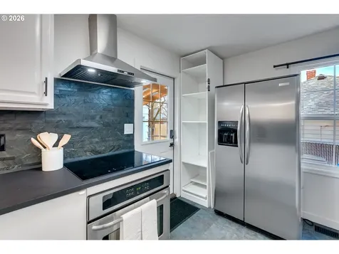 1215 NE 79th Avenue Portland OR 97213