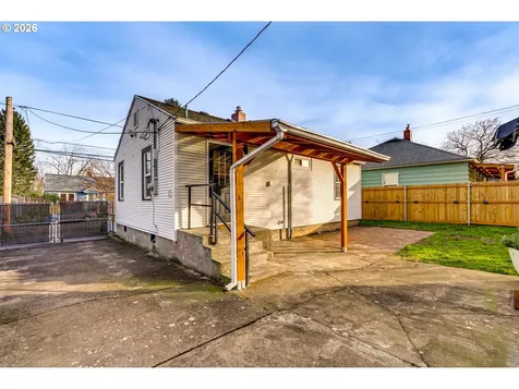 1215 NE 79th Avenue Portland OR 97213