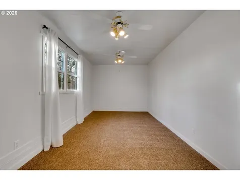 1215 NE 79th Avenue Portland OR 97213